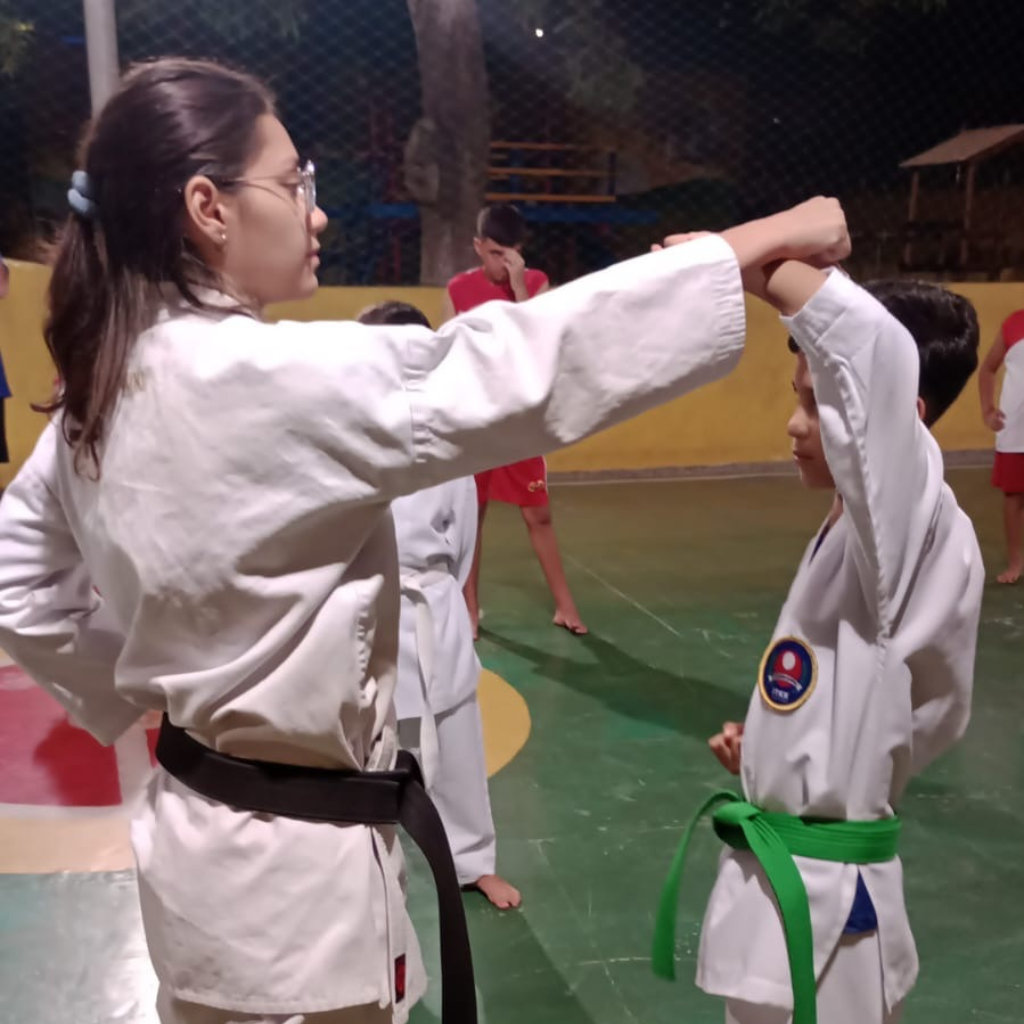 Escola Particular em Parnamirim RN - Evolução Colégio e Curso 57 Karatê do Evolução Colégio e Curso, escola particular em Parnamirim RN.