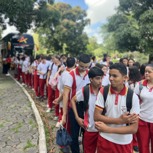 Aula de campo do fundamental l e ll do Evolução Colégio e Curso, escola particular em Parnamirim/RN