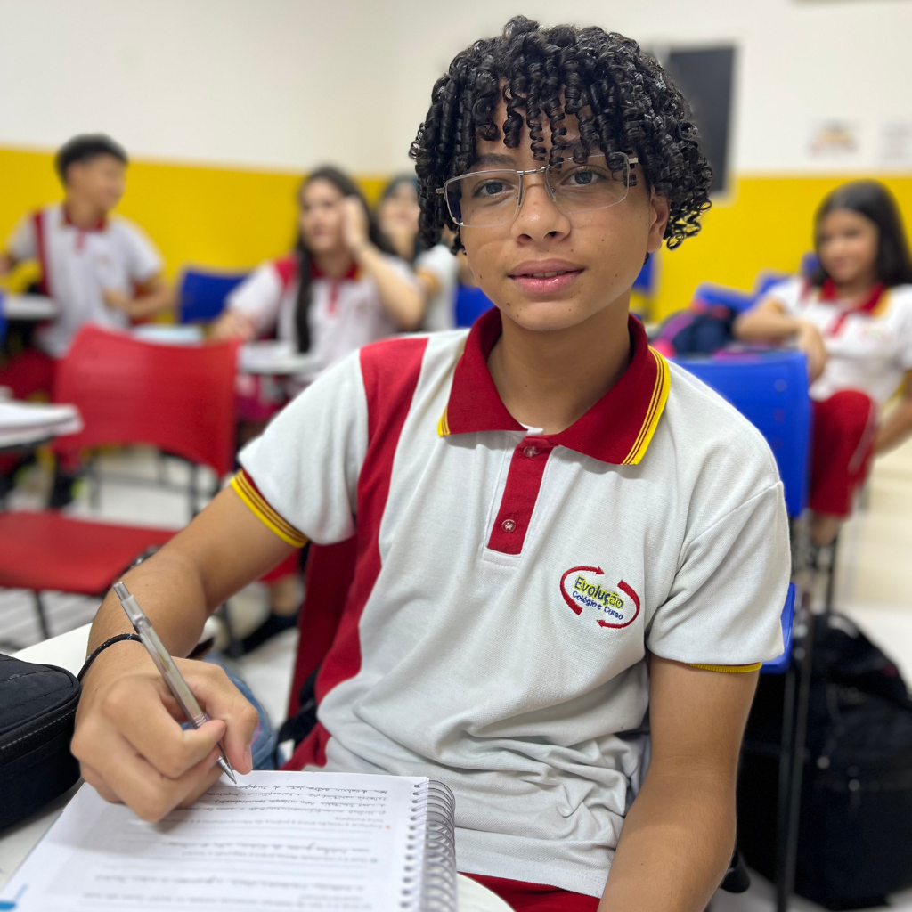 Escola Particular em Parnamirim RN - Evolução Colégio e Curso 63 Aluno do fundamental II - Evolução Colégio e Curso
